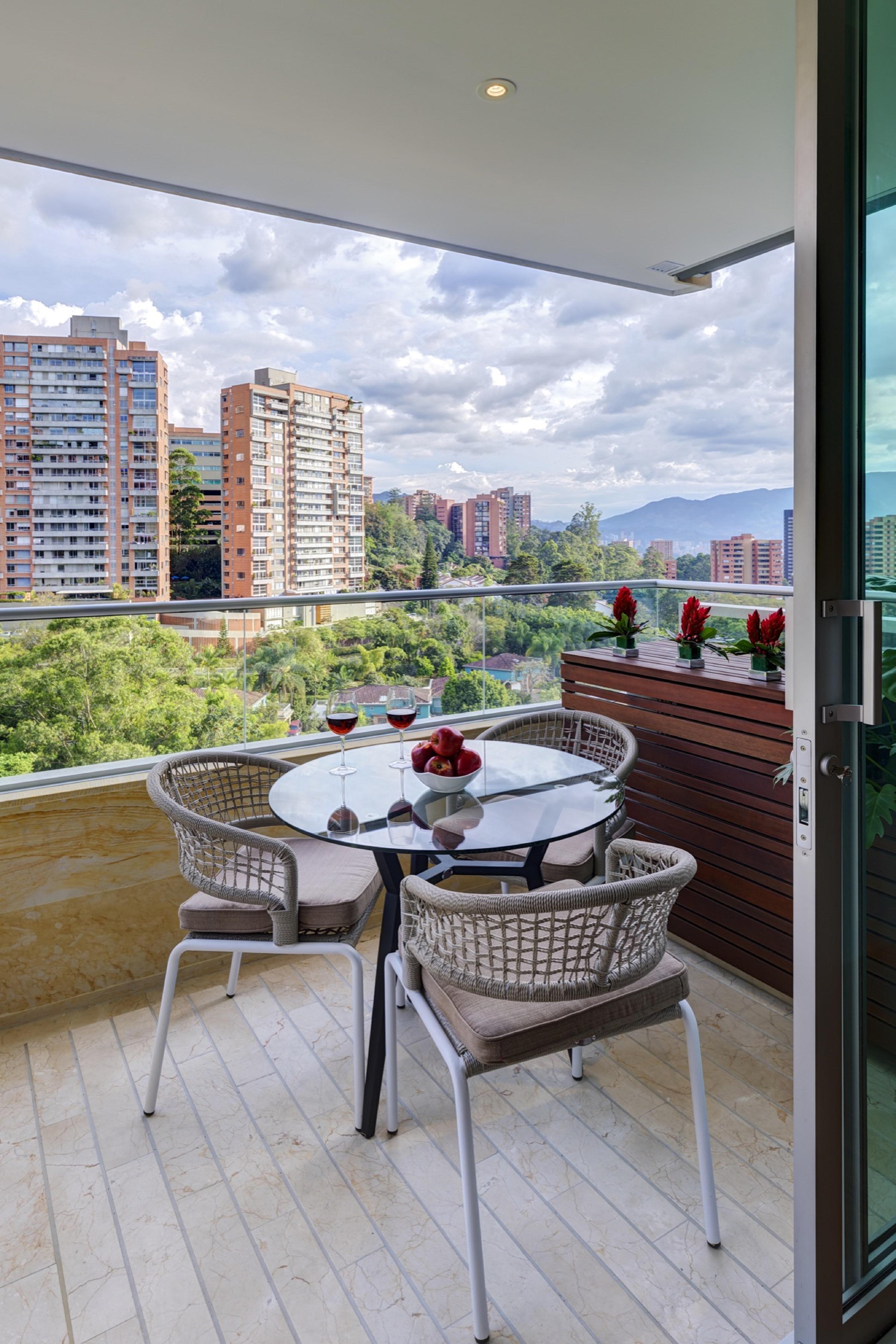 Estelar La Torre Suites Medellín Exteriör bild