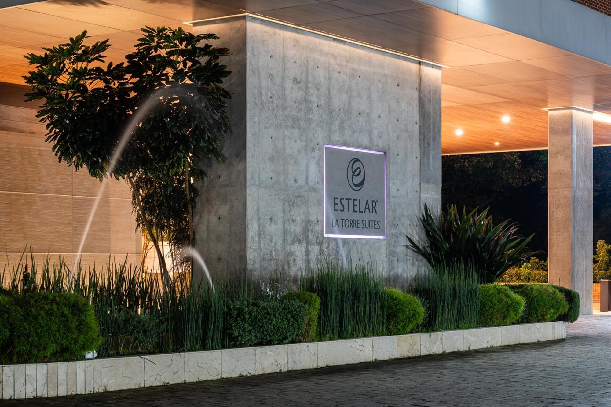 Estelar La Torre Suites Medellín Exteriör bild